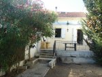 Maison de ville avec terrasse, jardin et d�pendances